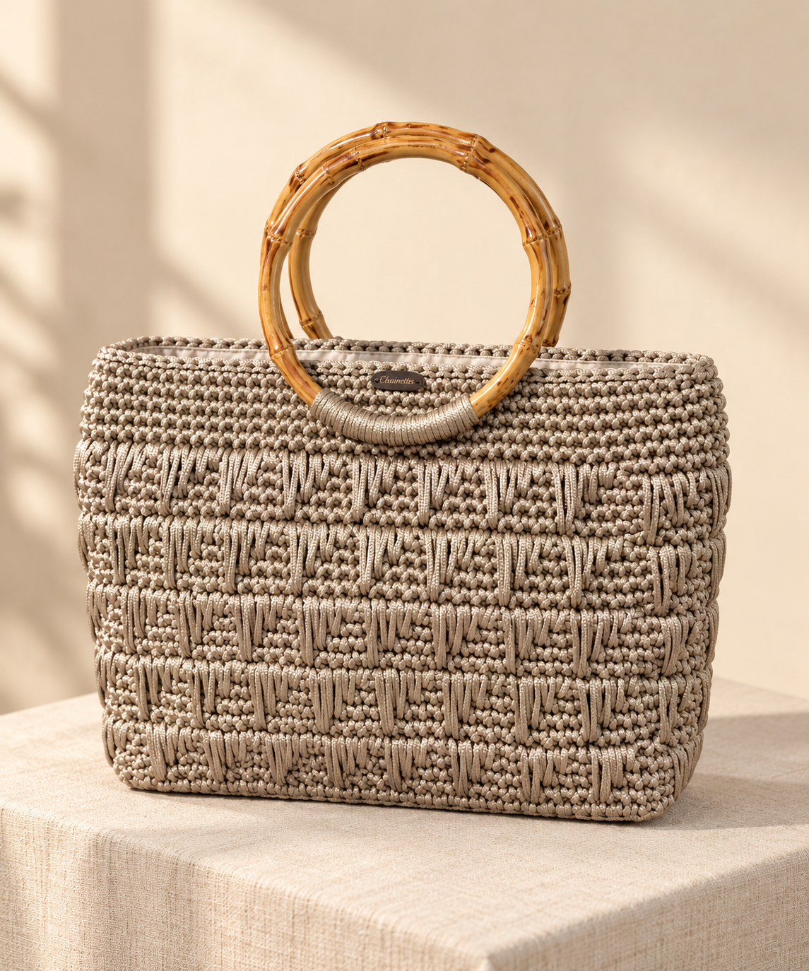 Chainettes beige chain yarn crochet bag with round bamboo handles